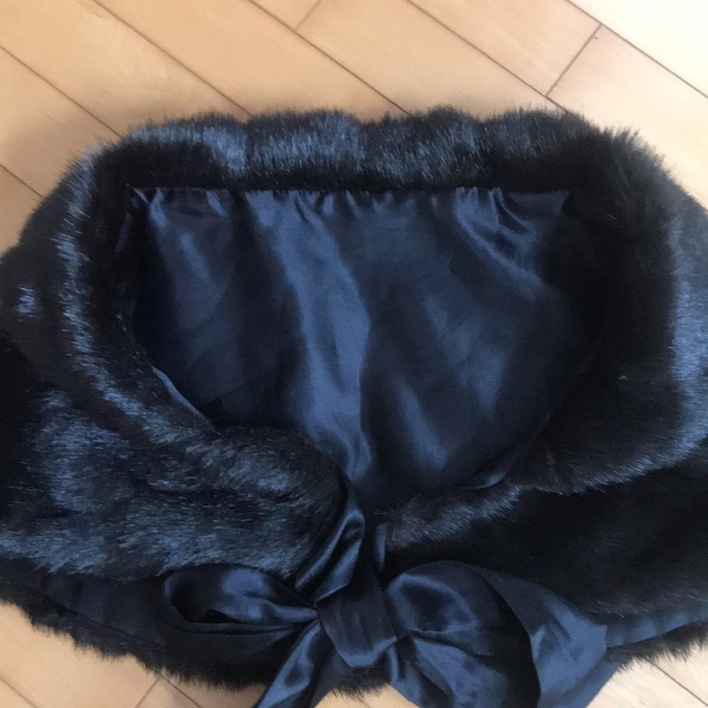 Faux Fur Dark Brown Shrug one size - Picture 9 of 13